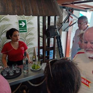 tours trujillo de las bebidas locales como la limonada, chicha morada , maracuya y algarrobina