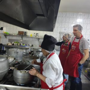 disfruta de la comidad trujillo y participa en una preparacion practica y seleccion de ingredientes para un buen pato y cabrito a la norteña