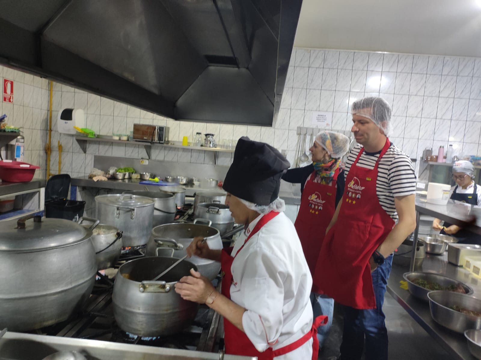 disfruta de la comidad trujillo y participa en una preparacion practica y seleccion de ingredientes para un buen pato y cabrito a la norteña